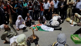 فرقة سفراء فلسطين في لوحة مسرحية في ذكرى النكبة على دوار لمنارة